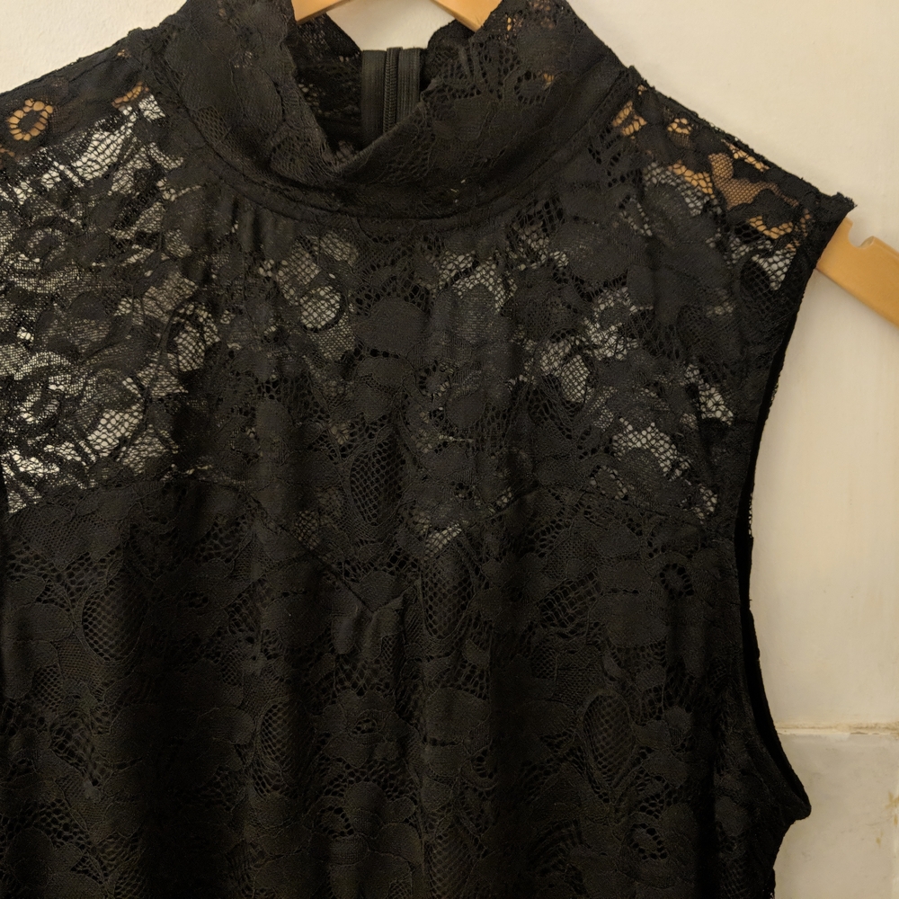 Vero Moda Black Lace High-Neck Midi Dress - Picture 2 of 4